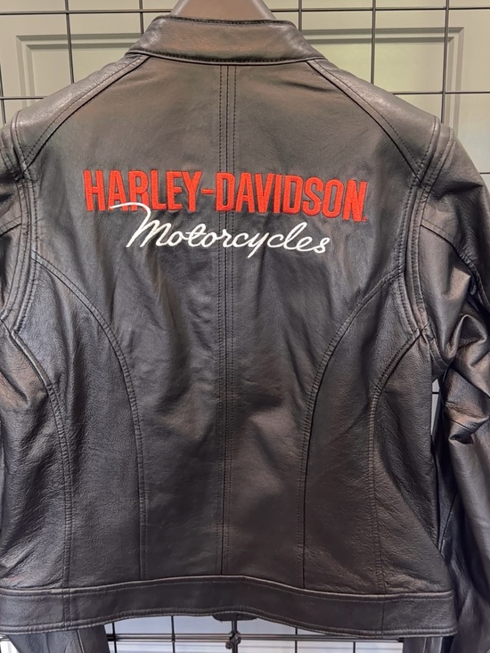 Harley-Davidson Jackets & Blazers - Harley-Davidson Black Leather Jacket with Red & White Motorcycles Script